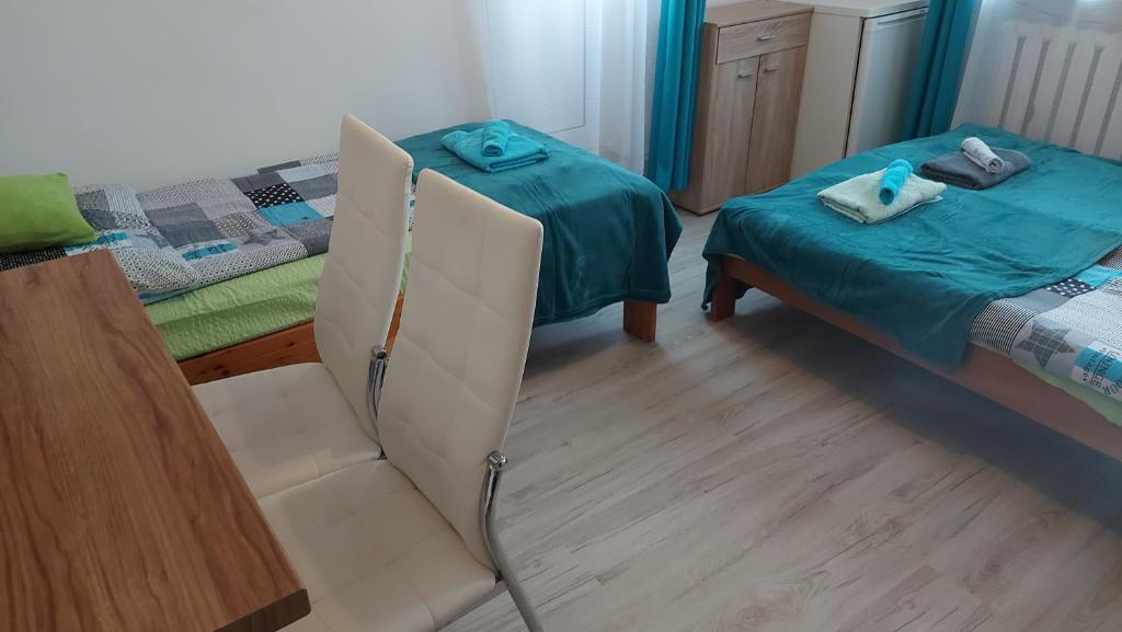 Pokój trzyosobowy z balkonem