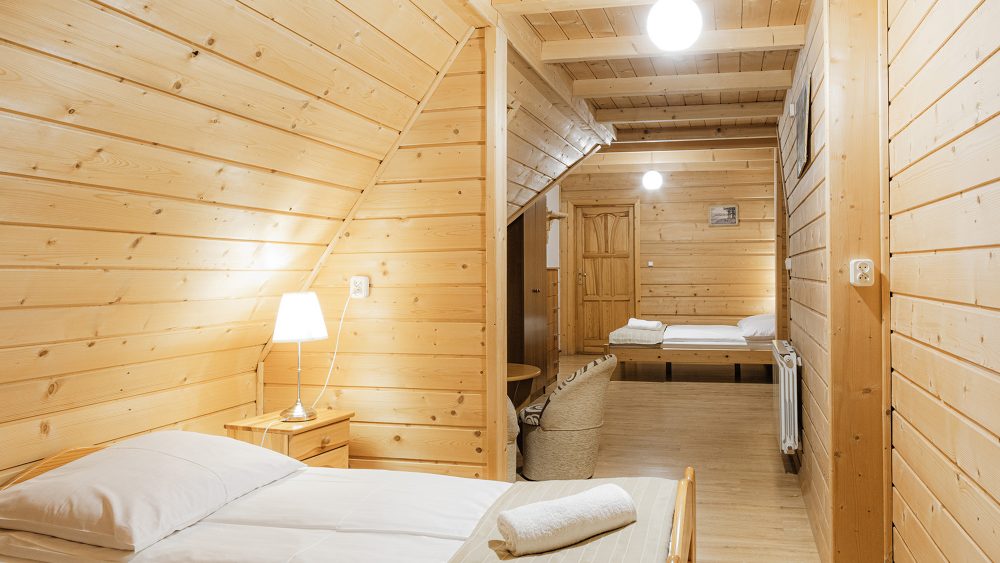 Pokój 4 osobowy (19, 21)