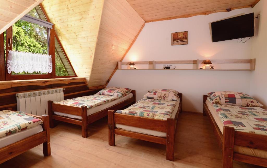 Pokój 4 osobowy z łazienką