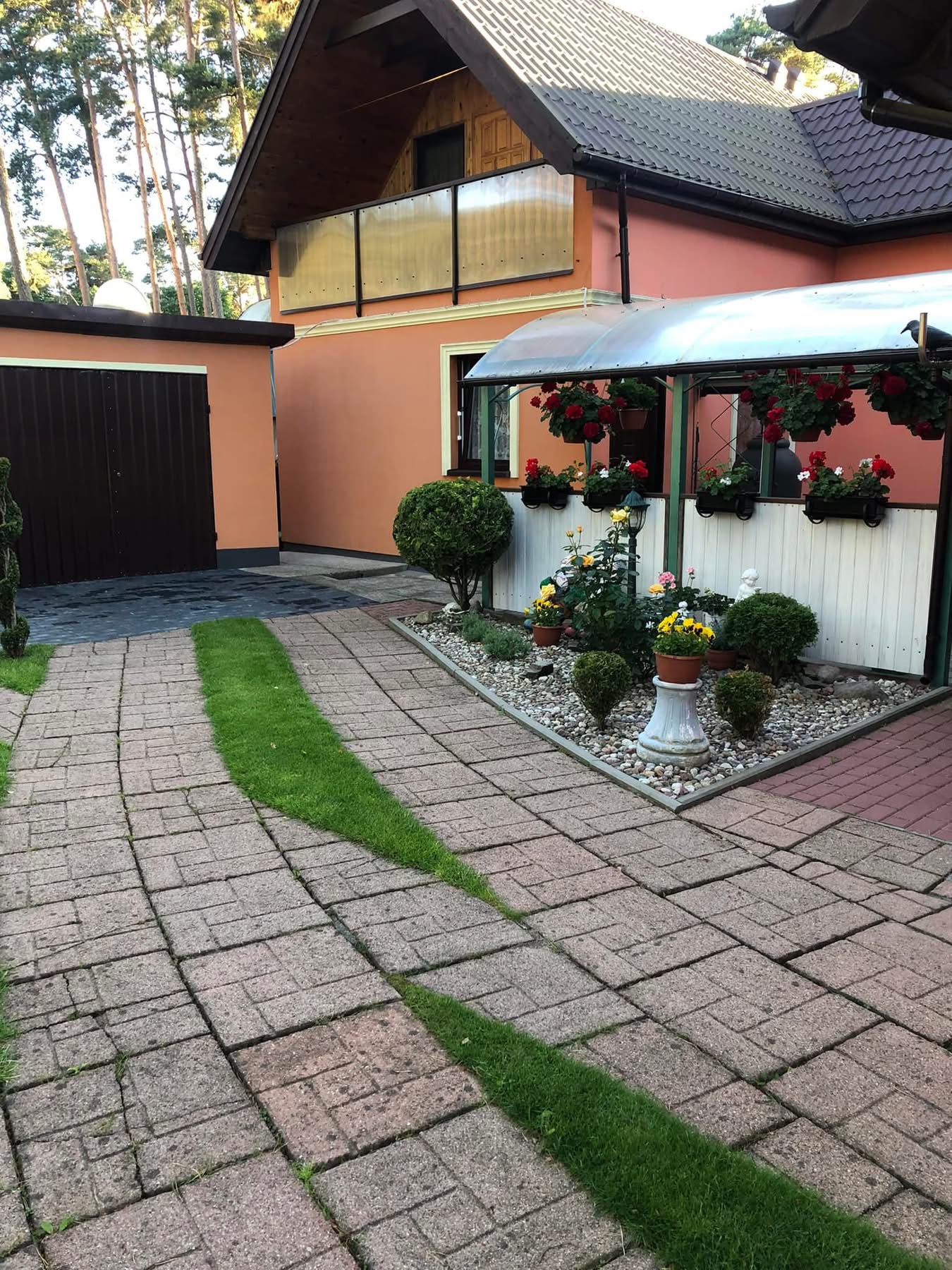 Apartament  Dwupokojowy  45 mkw, Niezależne wejście z ogrodu, Na piętrze z Balkonem