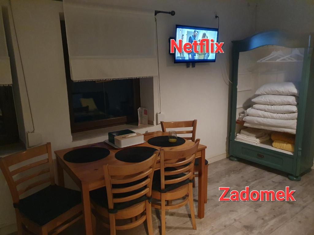 Pokój Trzyosobowy typu Comfort z prysznicem